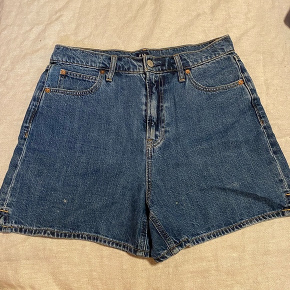 GAP mom shorts - Picture 1 of 3